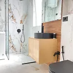 Appartement Peace And Luxury Apartment, In Center, New Bazaar1 Tirana