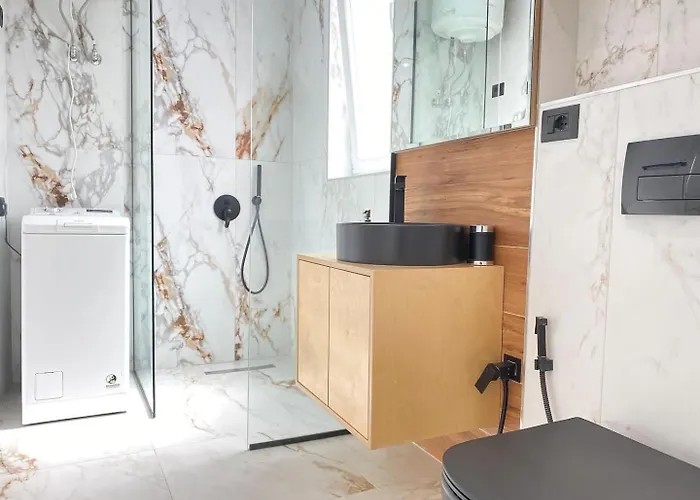 Appartement Peace And Luxury Apartment, In Center, New Bazaar1 Tirana